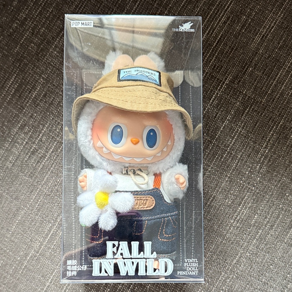 Pop Mart Fall In Wild Labubu Vinyl Plush Pendant New!